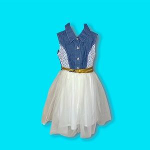 New* pretty cowgirl dress! Size: 6 little girls!